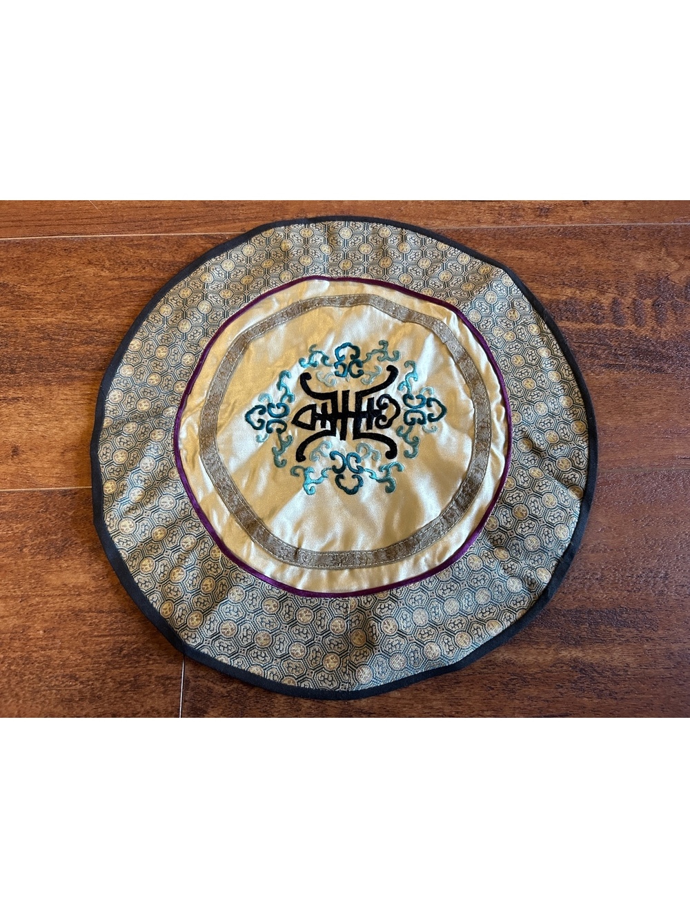 Vintage Embroidered Silk Round Decorative Mat